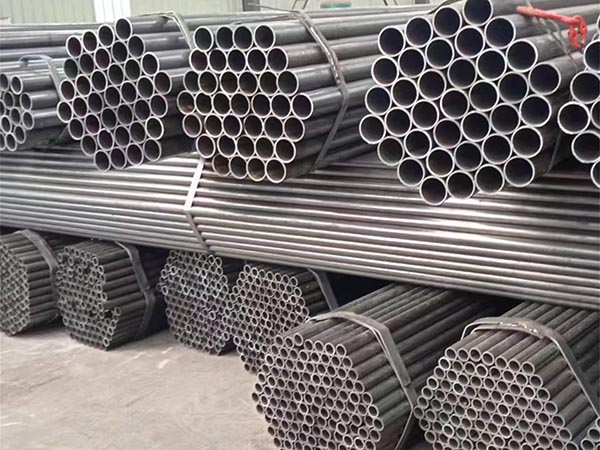 Black Carbon Seamless Steel Pipe